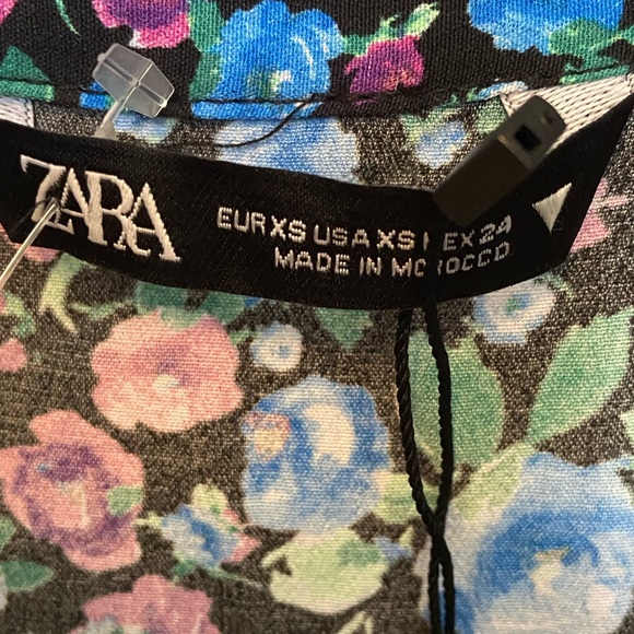 NWT Zara Faux wrap Floral V-Neck Wrap Dress size XS - Picture 4 of 7